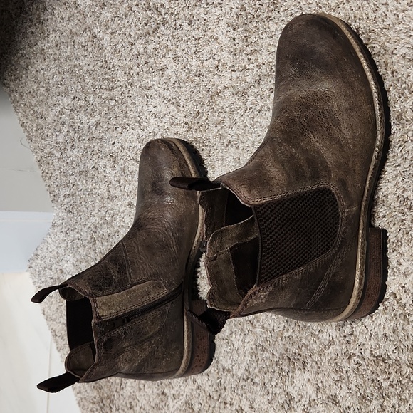 Women's Weathered Black Leather Ankle Boots - Picture 4 of 9